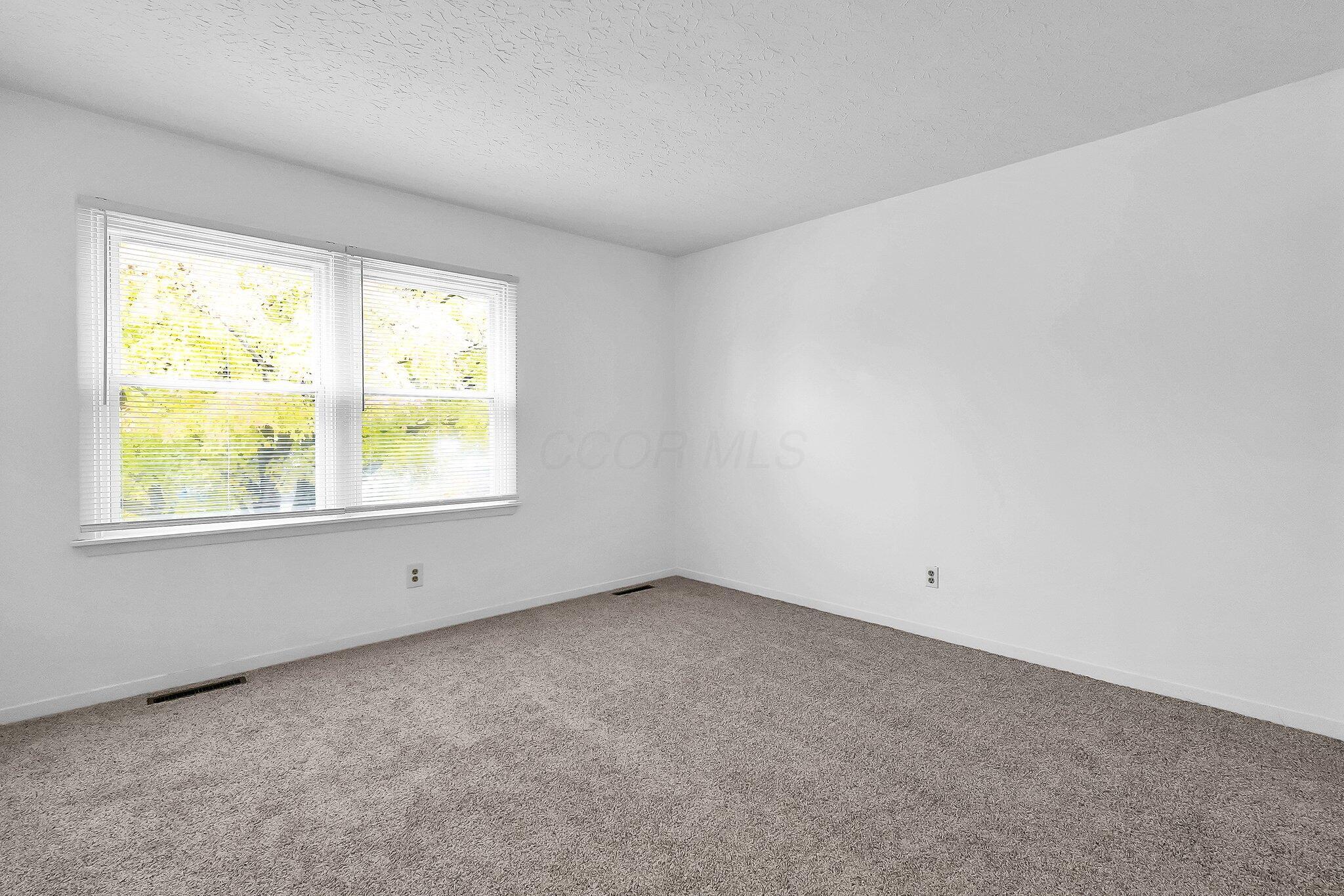 5921 Parkglen Road Galloway, OH 43119 - Photo 19 of 29 Bedroom 4