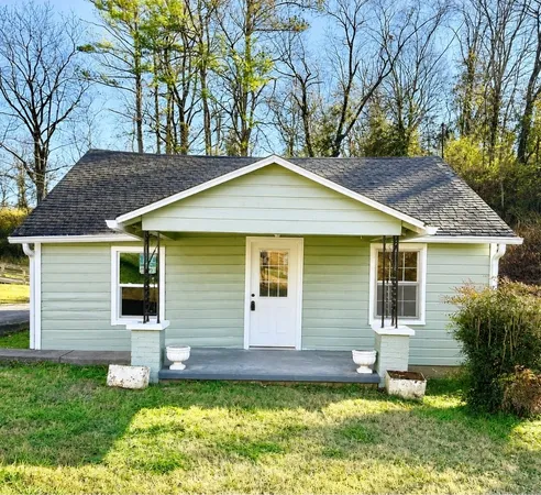 $1,380 | 833 Cumberland Drive, Clarksville, TN 37040