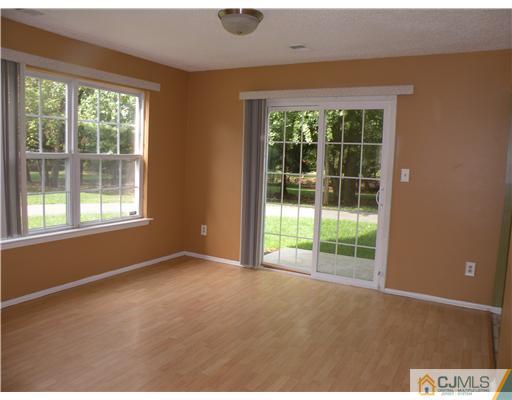 223 Nebula Road Piscataway, NJ 08854 - Photo 5 of 17