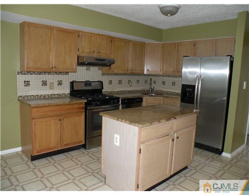 223 Nebula Road Piscataway, NJ 08854 - Photo 7 of 17