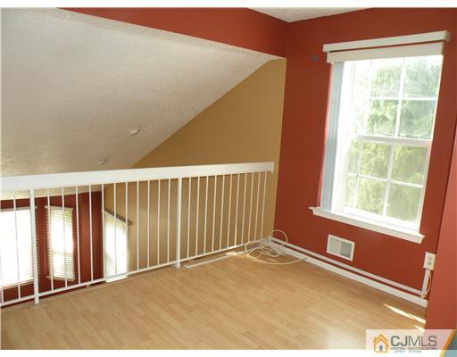 223 Nebula Road Piscataway, NJ 08854 - Photo 8 of 17