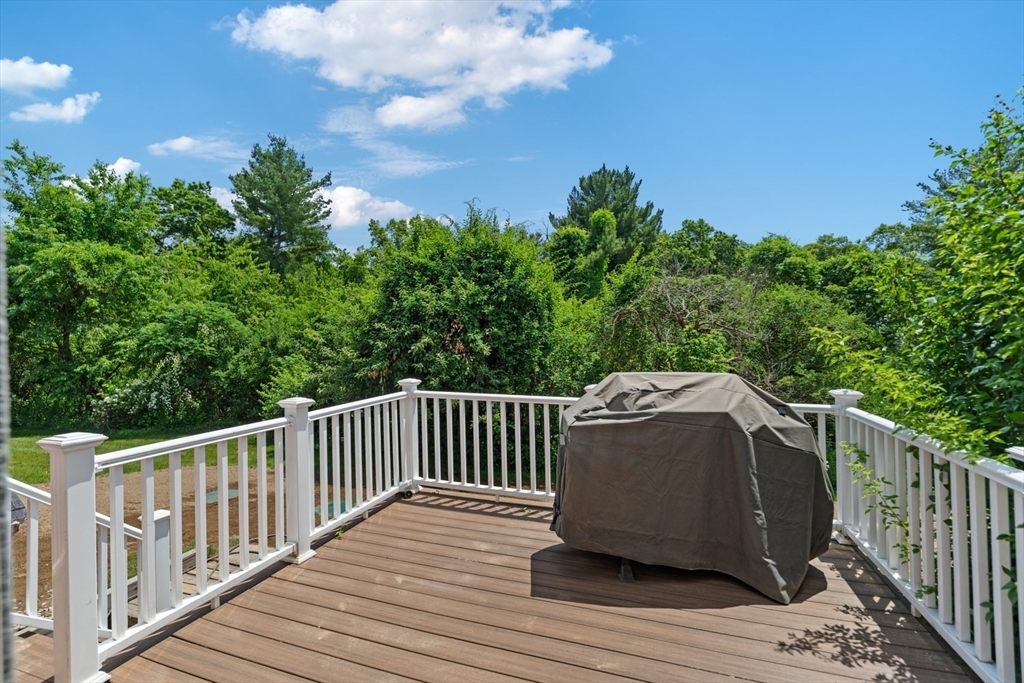 3 Pudding Street Uxbridge, MA 01569 - Photo 7 of 42