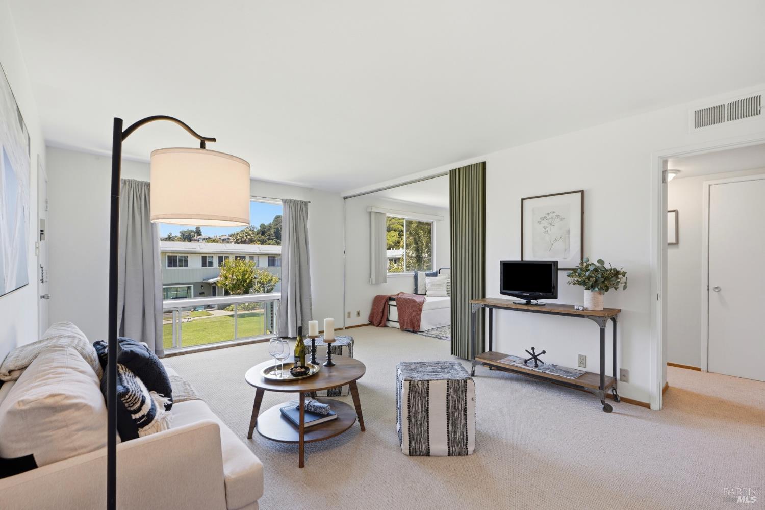 1056 Los Gamos Road, Unit G San Rafael, CA 94903 - Photo 4 of 16