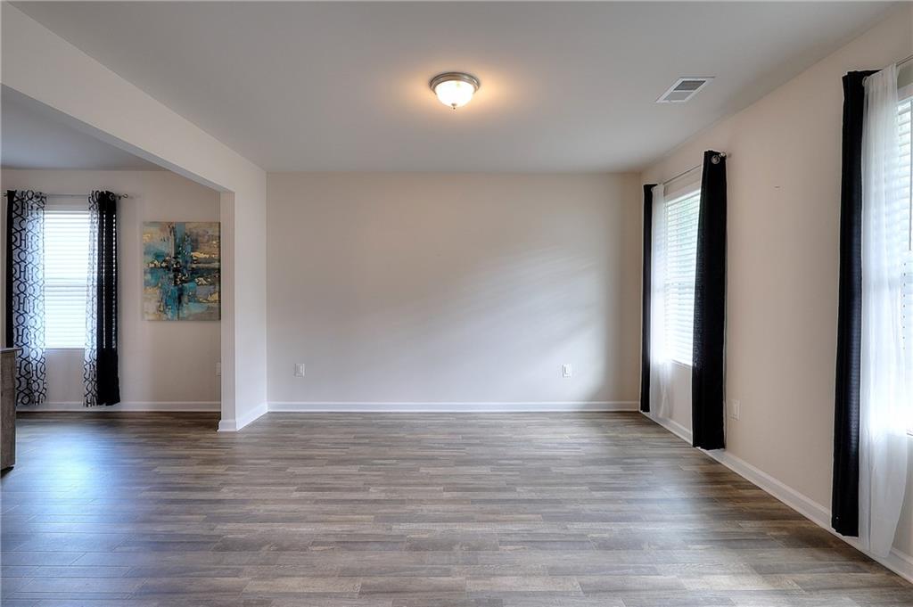 909 River Crossing Jefferson, GA 30549 - Photo 12 of 29