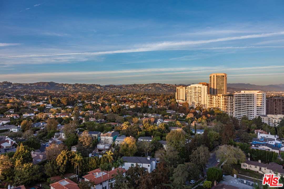 10727 Wilshire Boulevard, Unit 1702 Los Angeles, CA 90024 - Photo 32 of 43 a view of a city