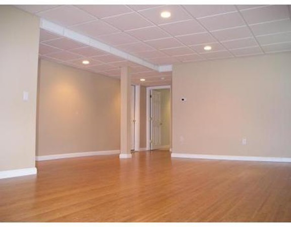 7 Lothian Road, Unit B Boston, MA 02135 - Photo 2 of 8