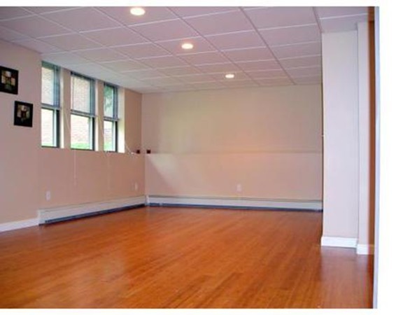 7 Lothian Road, Unit B Boston, MA 02135 - Photo 4 of 8