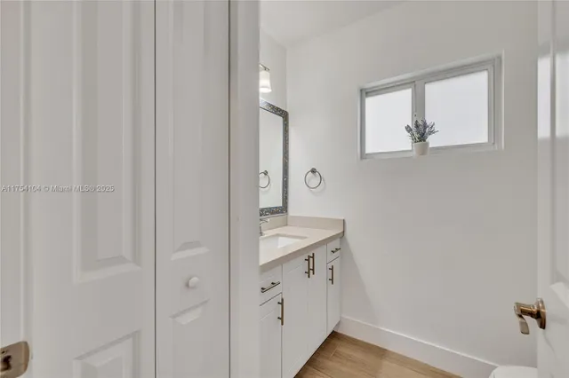 $4,000 | 9 Gulf Drive, Key Largo, FL 33037