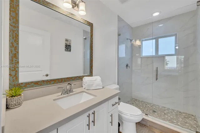 $4,000 | 9 Gulf Drive, Key Largo, FL 33037