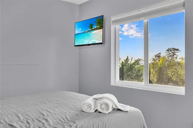 $4,000 | 9 Gulf Drive, Key Largo, FL 33037