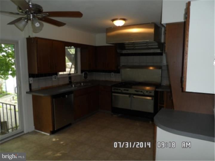 670 Spring Street Bristol, PA 19007 - Photo 5 of 14 Gallery Image 5