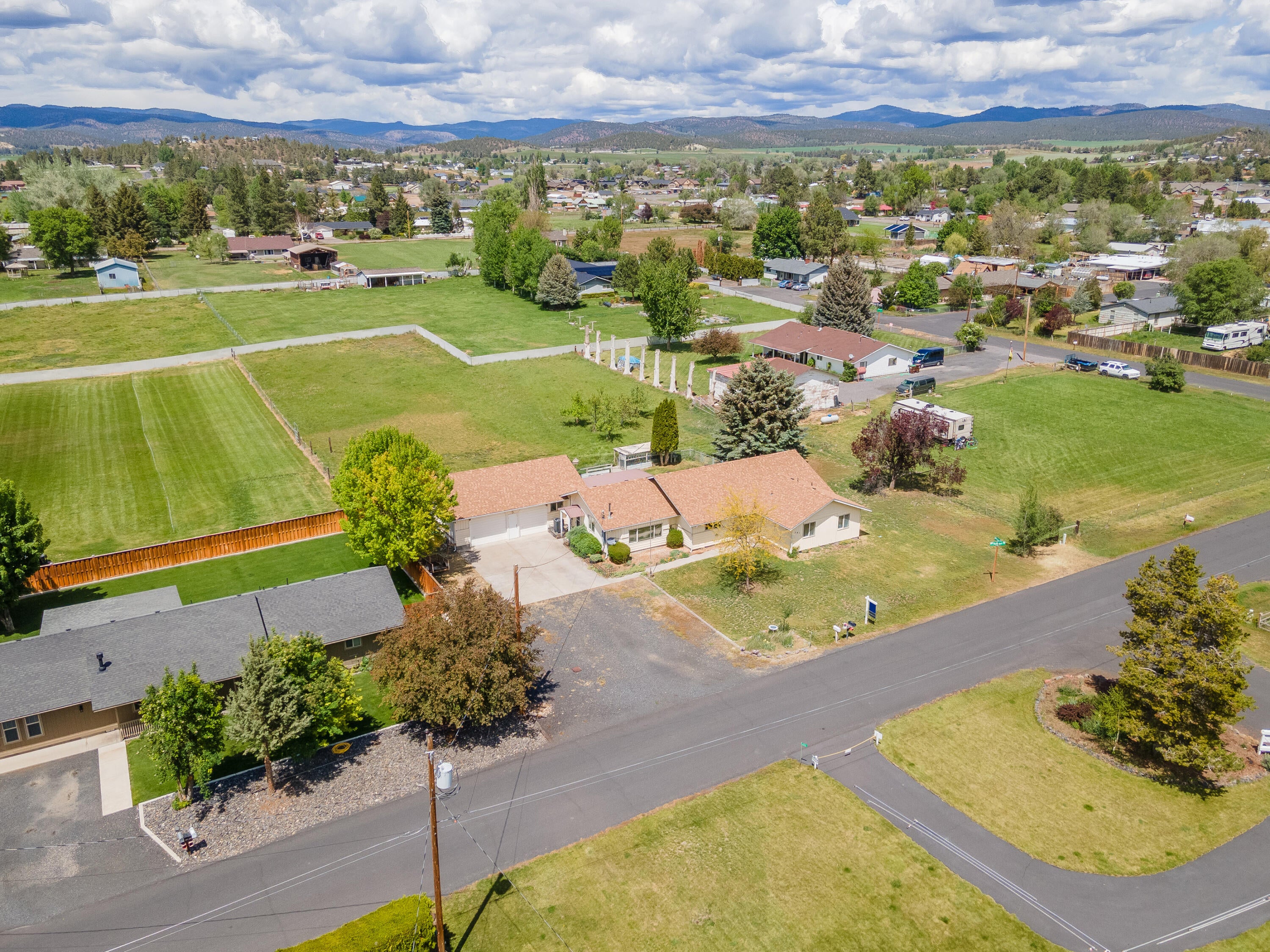 591 Martingale Road Prineville, OR 97754 - Photo 67 of 84 591NWMartingale-DroneShots-13