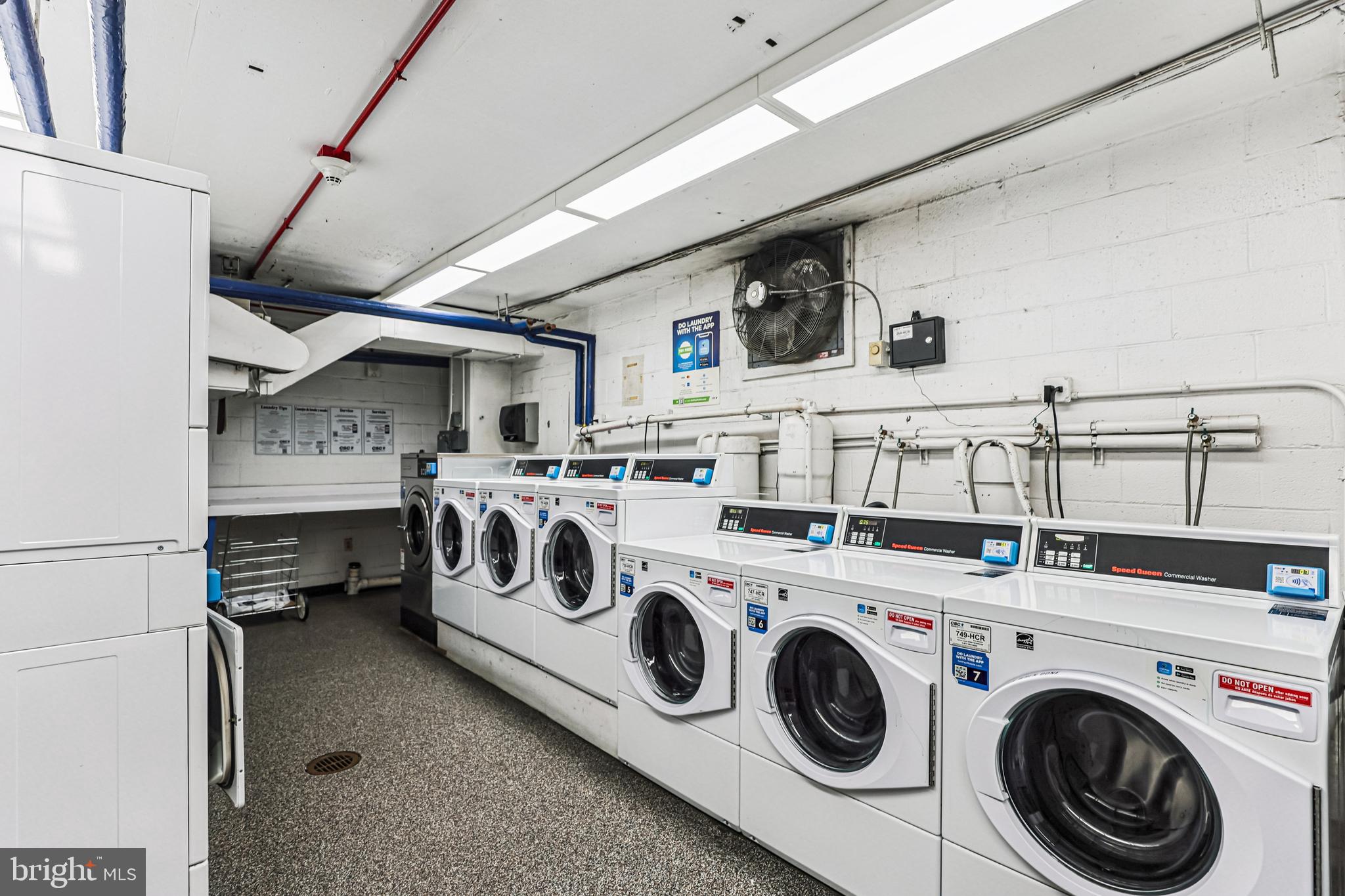 2500 Virginia Avenue Northwest, Unit 210S Washington, DC 20037 - Photo 20 of 25 a utility room with dryer and washer