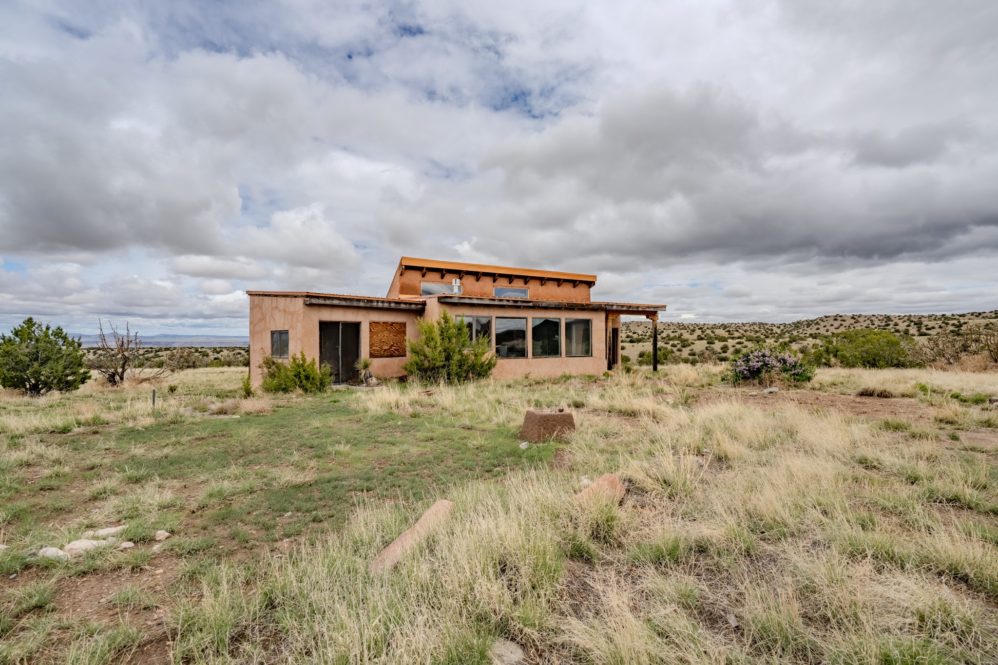 28 Cliff View Cerrillos, NM 87010 - Photo 2 of 33