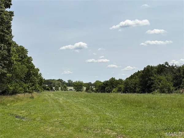 $1,200,000 | 671 Birkhead Road, Winfield, MO 63389