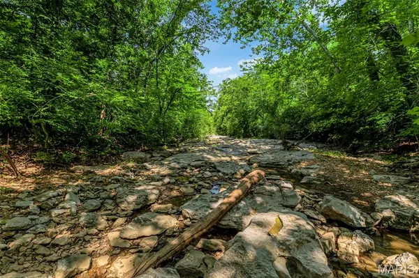 $1,200,000 | 671 Birkhead Road, Winfield, MO 63389