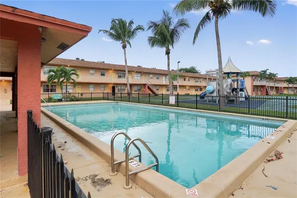 $168,000 | 101 Northeast 41st Street, Unit F101, Oakland Park, FL 33334