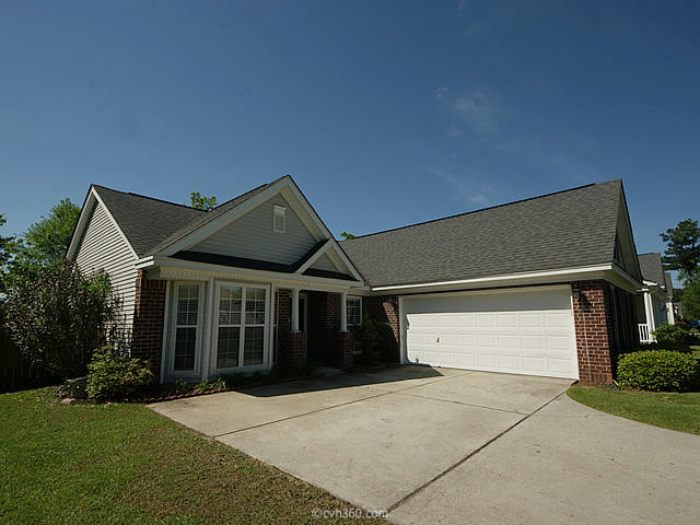 1405 Crossbill Trail Hanahan, SC 29410 - Photo 4 of 33 31