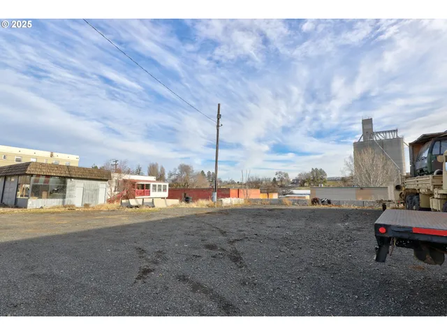 $59,499 | 105 Main Street, Moro, OR 97039