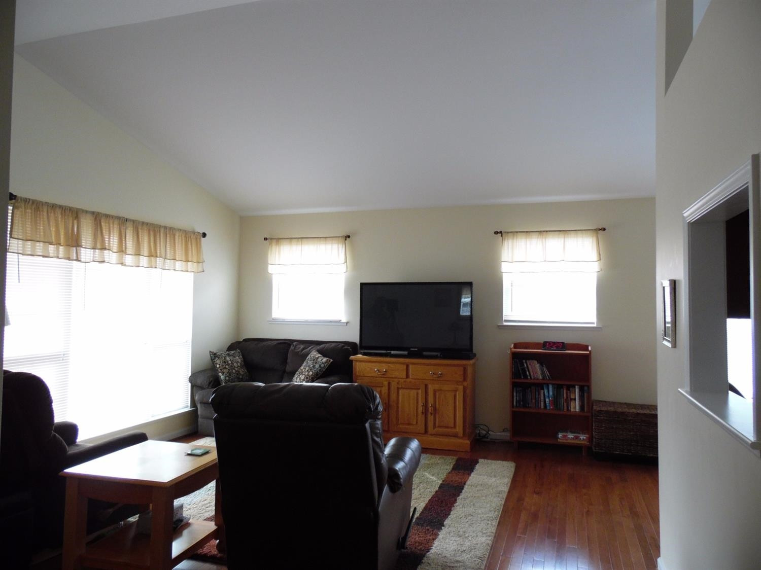 601 Riversedge Drive Saline, MI 48176 - Photo 3 of 10 Photo 3