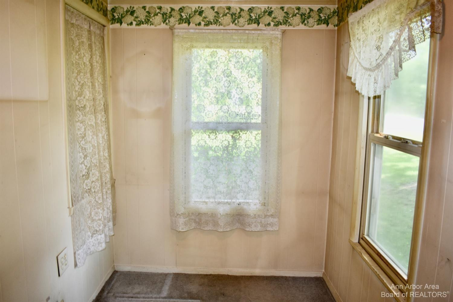 14300 Dixon Road Dundee, MI 48131 - Photo 4 of 25 Photo 4