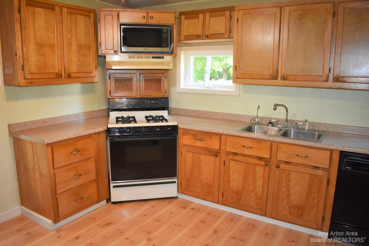 14300 Dixon Road Dundee, MI 48131 - Photo 9 of 25 Photo 9