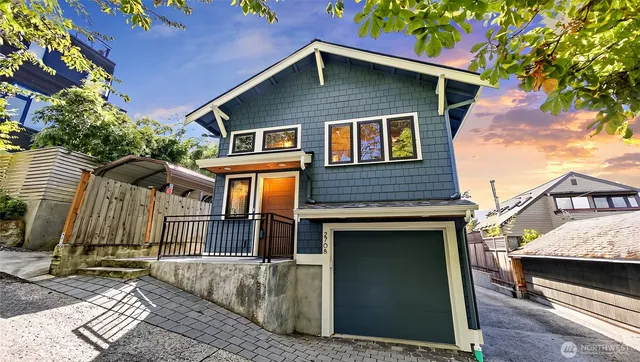 $950,000 | 2708 1st Avenue West, Seattle, WA 98119