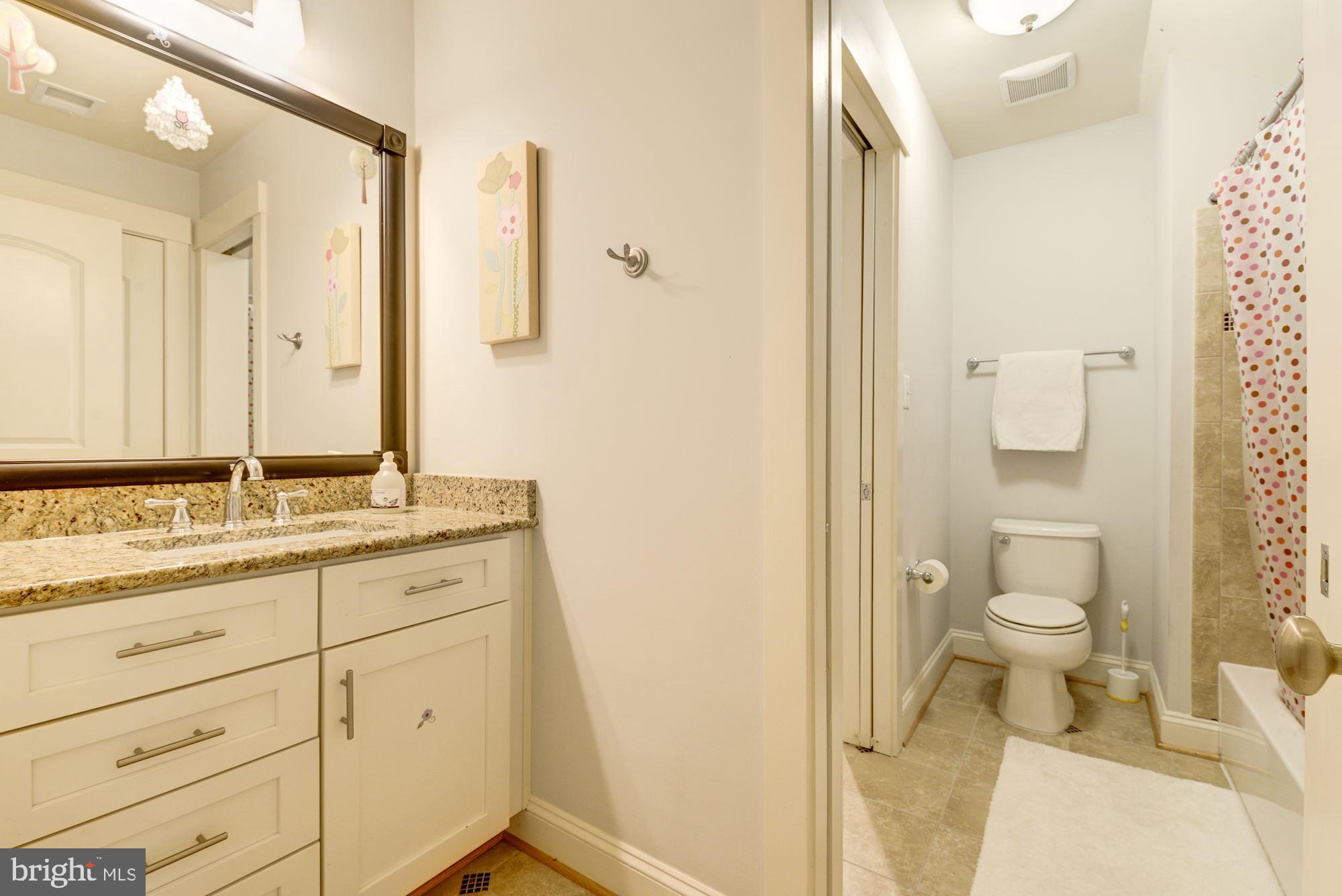 6609 Pyle Road Bethesda, MD 20817 - Photo 21 of 37 Upper Level - Dual Entry Full Bath