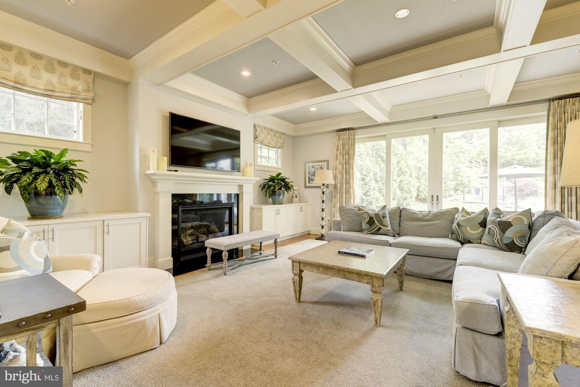 6609 Pyle Road Bethesda, MD 20817 - Photo 8 of 37 Main Level - Great Room