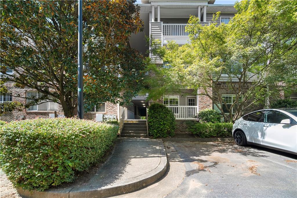 2700 Pine Tree Road Northeast, Unit 2104 Atlanta, GA 30324 - Photo 29 of 44 Gallery Image 29