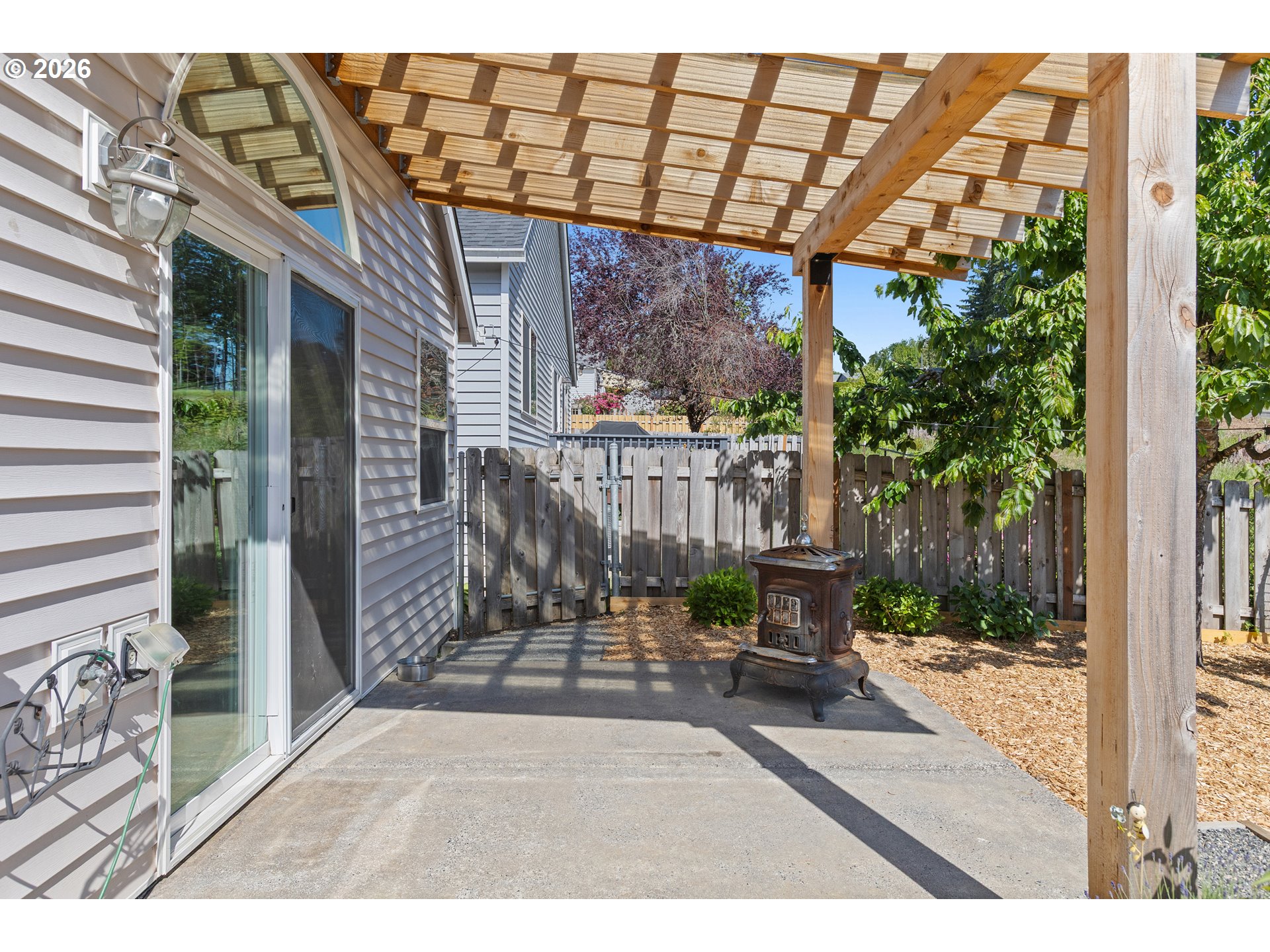 38984 Jerger Street Sandy, OR 97055 - Photo 19 of 25 Covered Patio