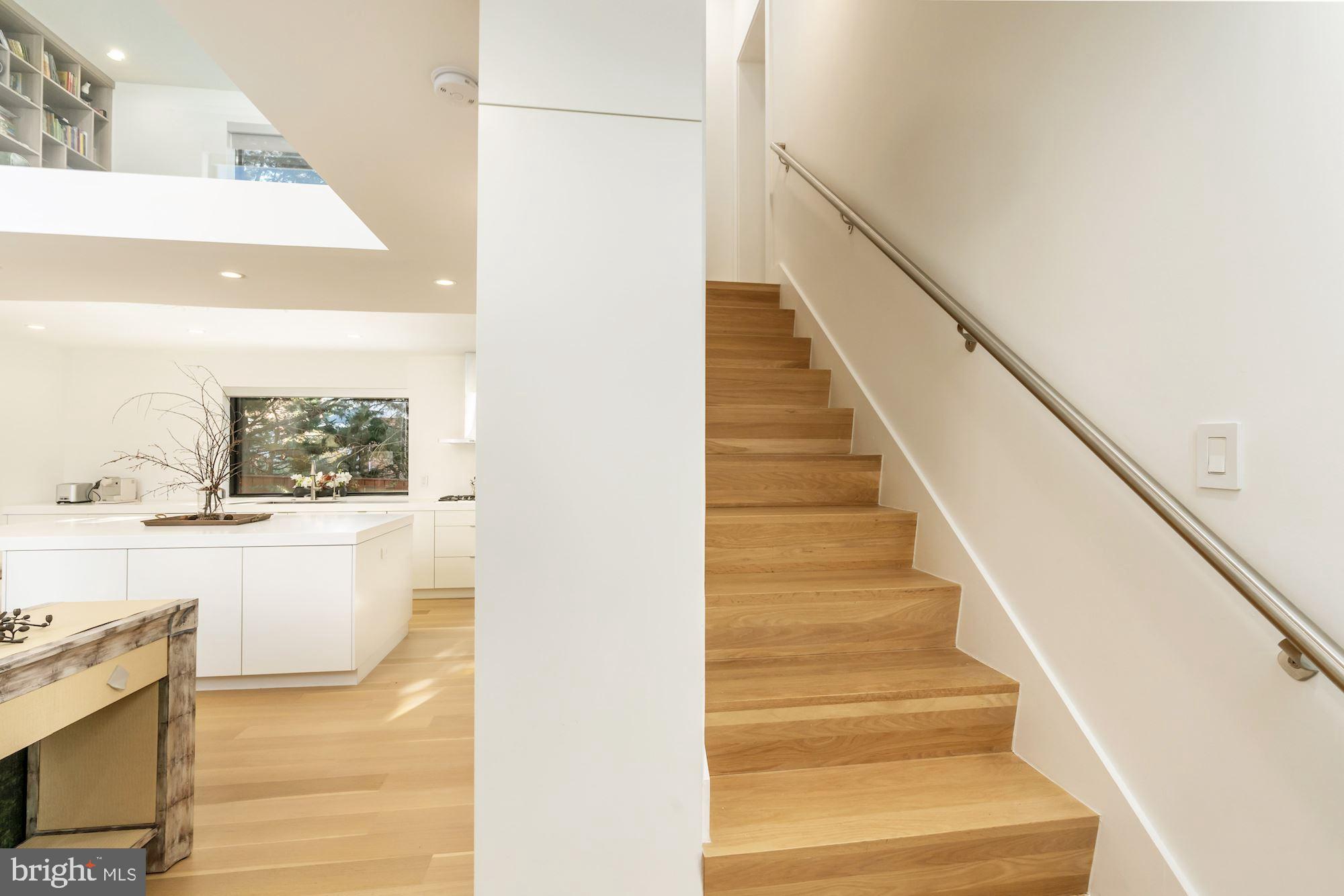 4319 Murdock Mill Road Northwest Washington, DC 20016 - Photo 18 of 49 Stairway