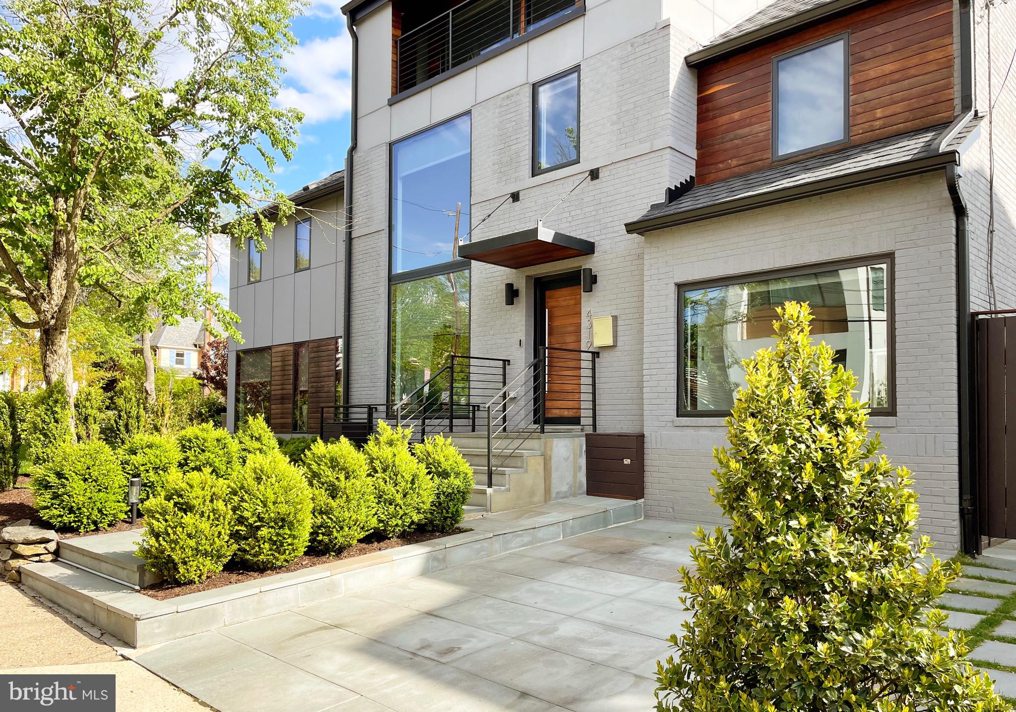 4319 Murdock Mill Road Northwest Washington, DC 20016 - Photo 2 of 49