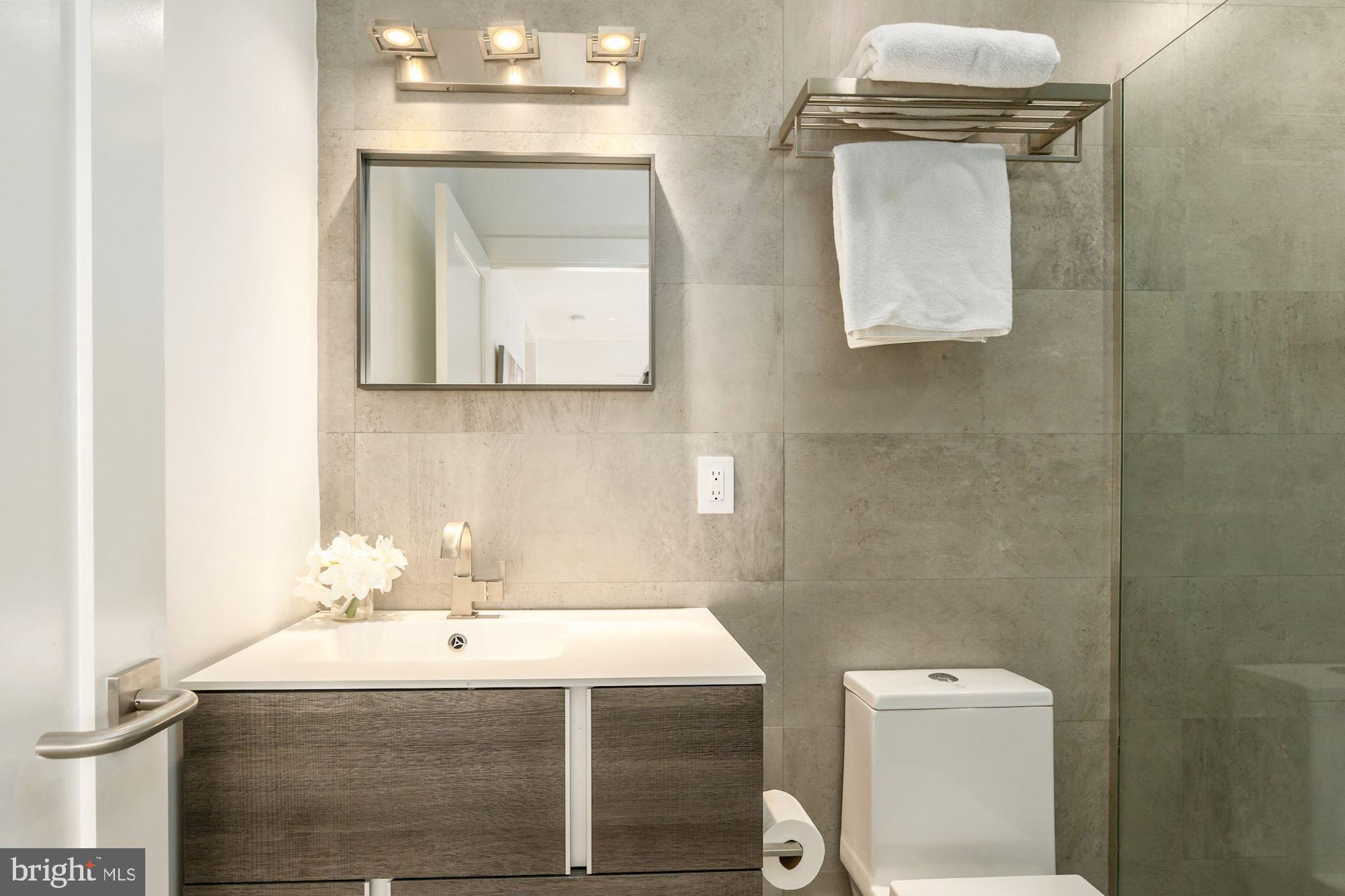 4319 Murdock Mill Road Northwest Washington, DC 20016 - Photo 32 of 49 Full Bathroom