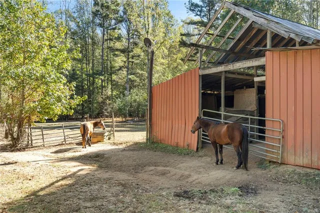 $2,105,775 | 7790 Atlanta Newnan Road, Chattahoochee Hills, GA 30268