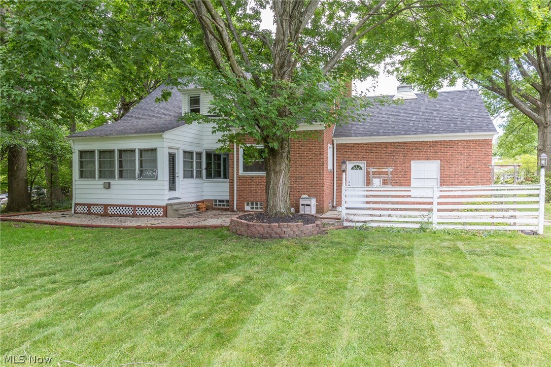 943 Richmond Road Cleveland, OH 44124 - Photo 26 of 34 Gallery Image 26
