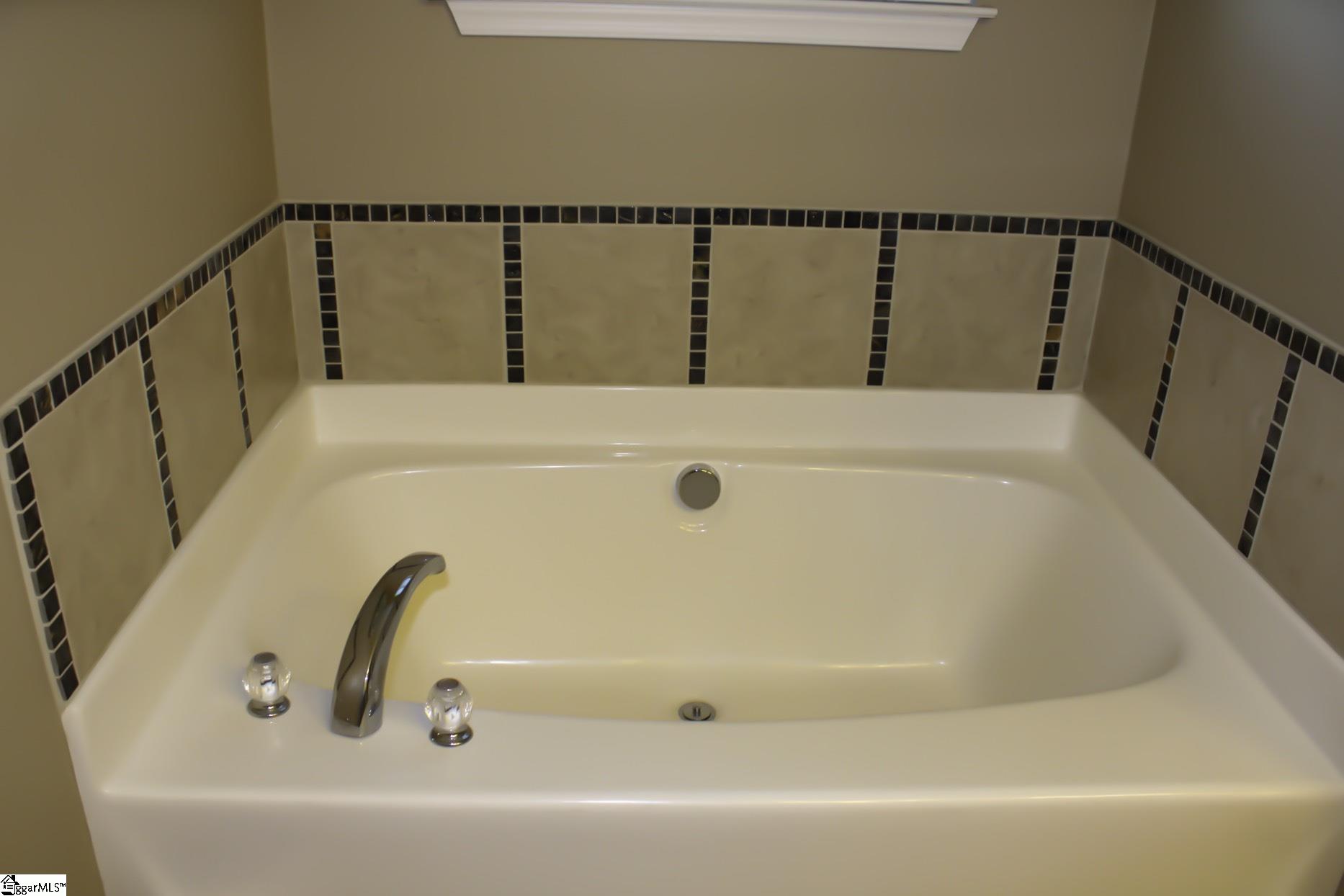 1 Ridgeleigh Way Simpsonville, SC 29681 - Photo 18 of 27 Gallery Image 18