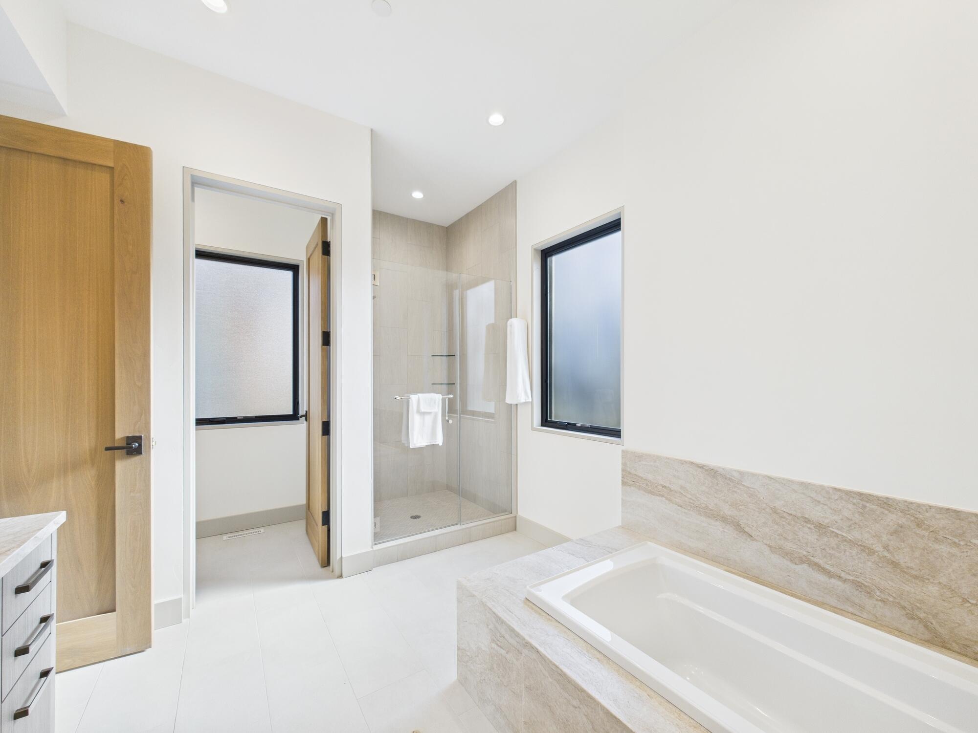 220 Bird Drive, Unit C Ketchum, ID 83340 - Photo 19 of 30 Main level bathroom