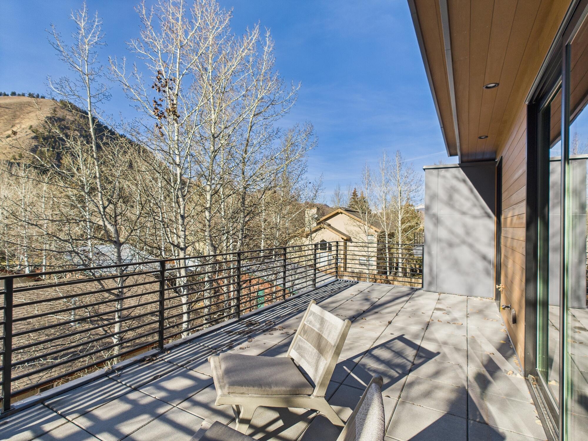 220 Bird Drive, Unit C Ketchum, ID 83340 - Photo 25 of 30 Upper level deck