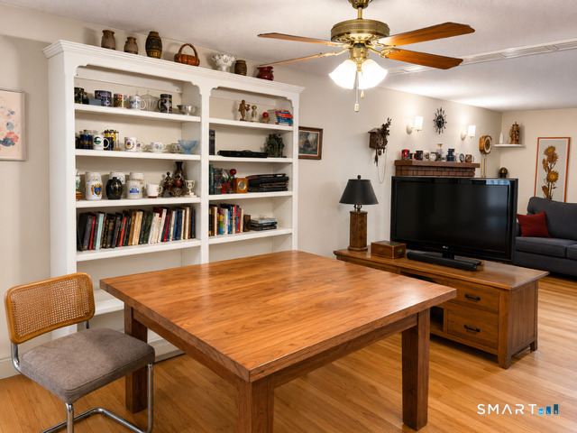 1080 Hoop Pole Road Guilford, CT 06437 - Photo 8 of 11