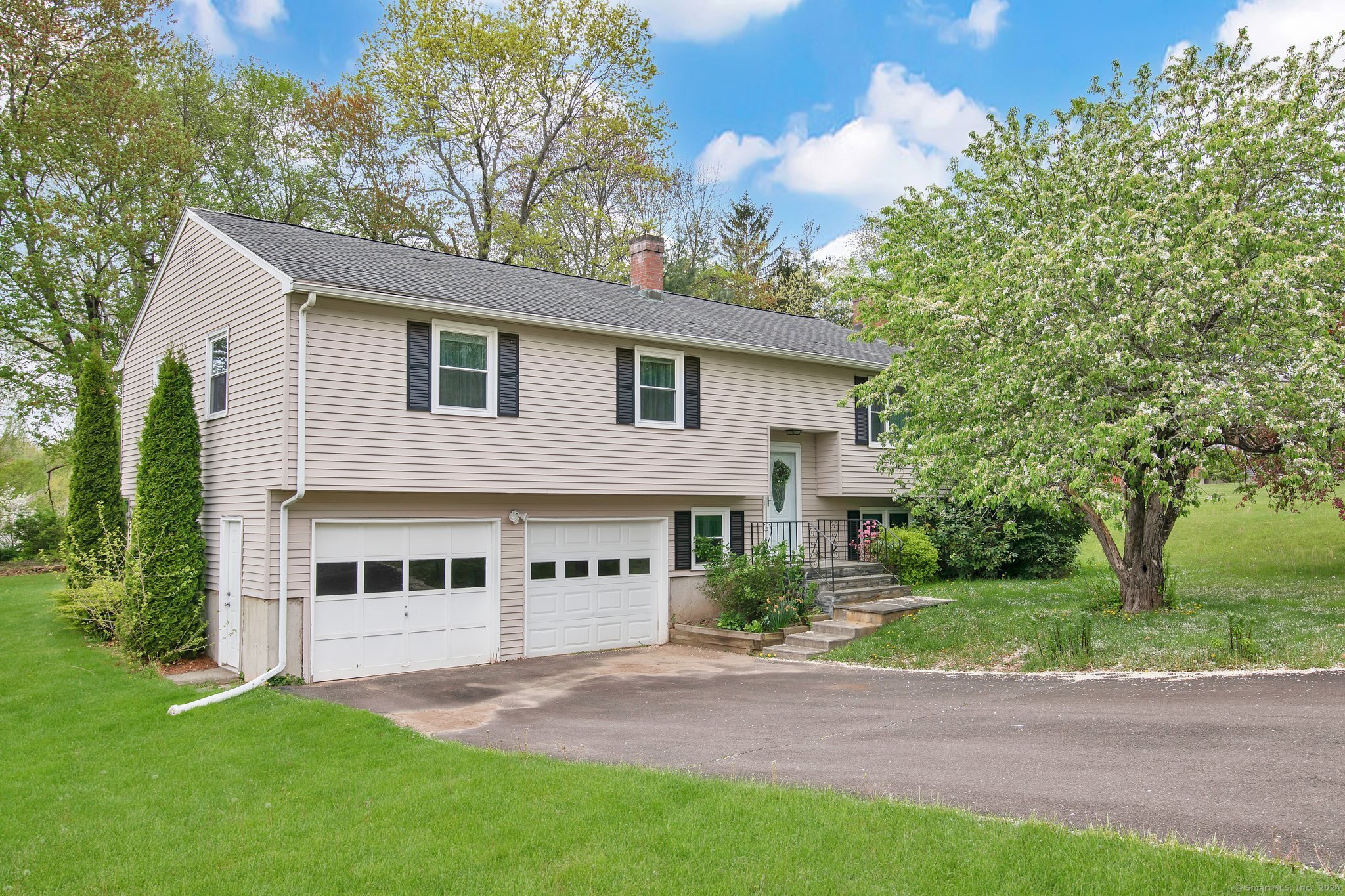 15 Winthrop Road Windsor, CT 06095 - Photo 1 of 1