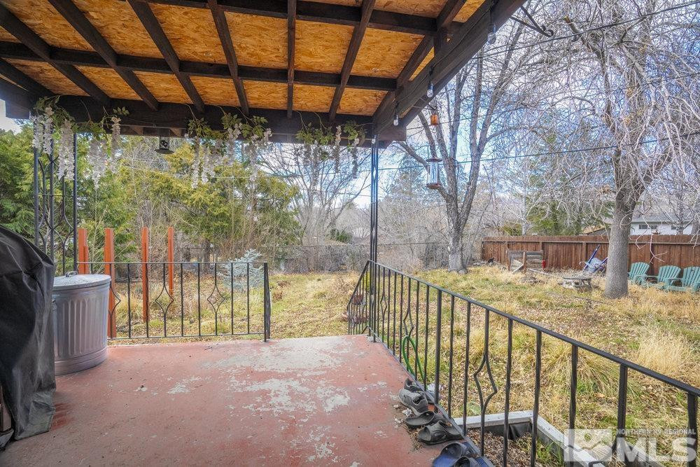 847 Washington Street Reno, NV 89503 - Photo 27 of 29 a view of a pathway with a patio