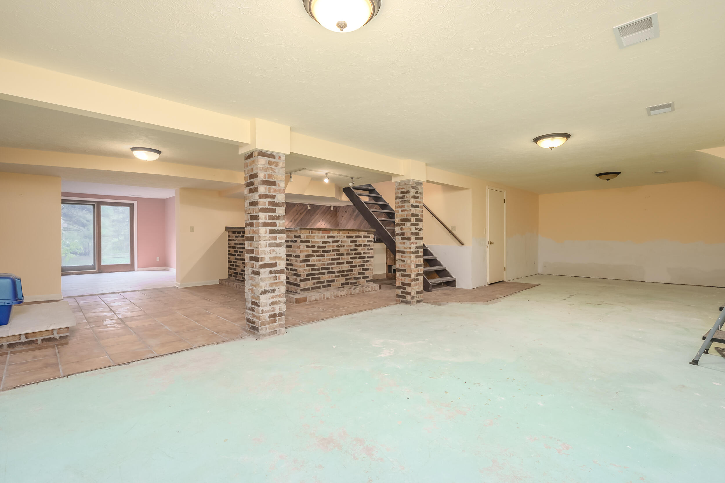87 Royal Road Springfield, MI 49037 - Photo 25 of 39 Royal_Rd_87_Springfield_49037-21