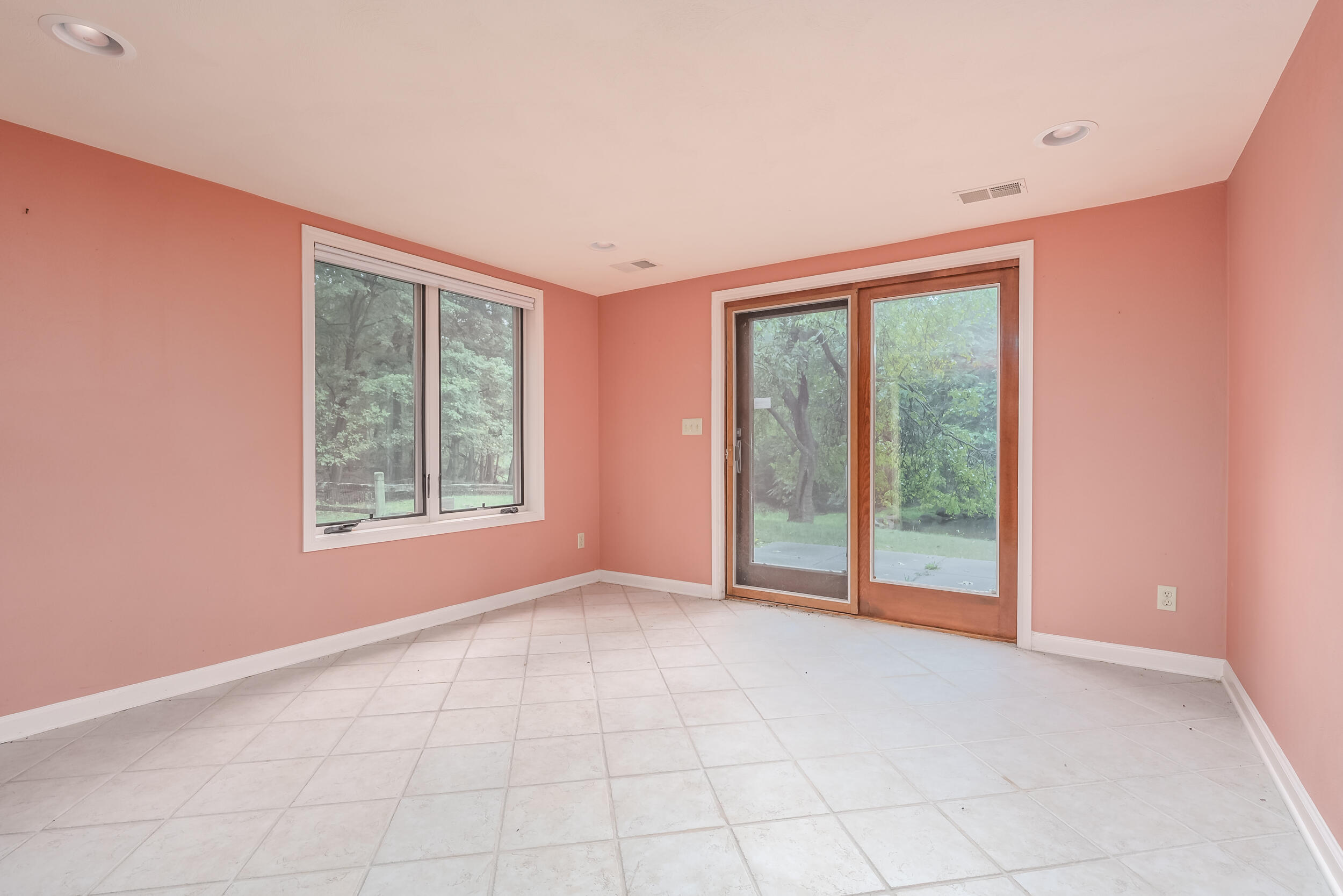 87 Royal Road Springfield, MI 49037 - Photo 27 of 39 Royal_Rd_87_Springfield_49037-23
