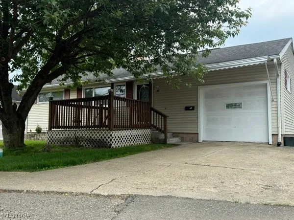 $169,900 | 740 Ashwood Lane Northeast, New Philadelphia, OH 44663