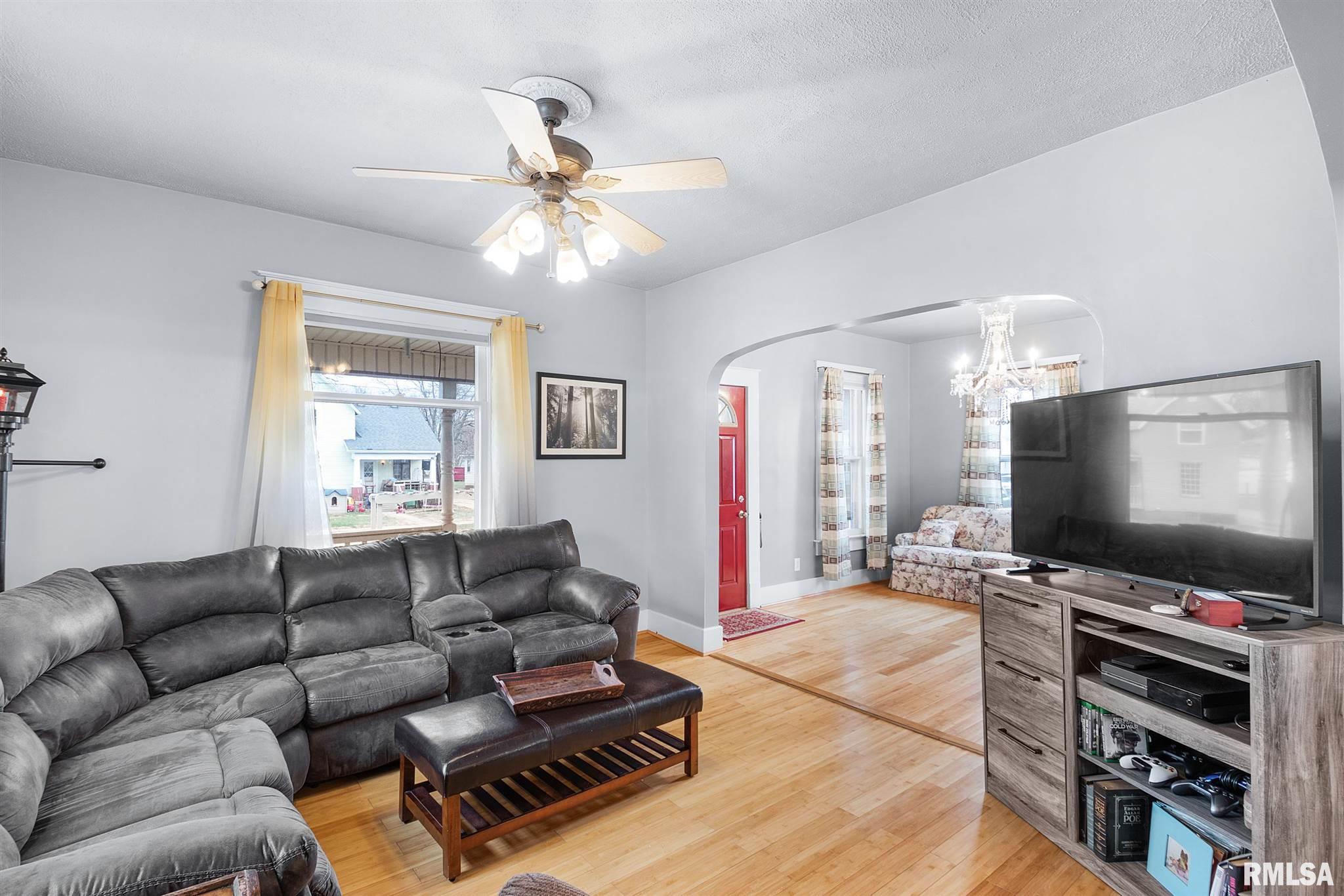 720 East Chestnut Street Canton, IL 61520 - Photo 14 of 36 Gallery Image 14