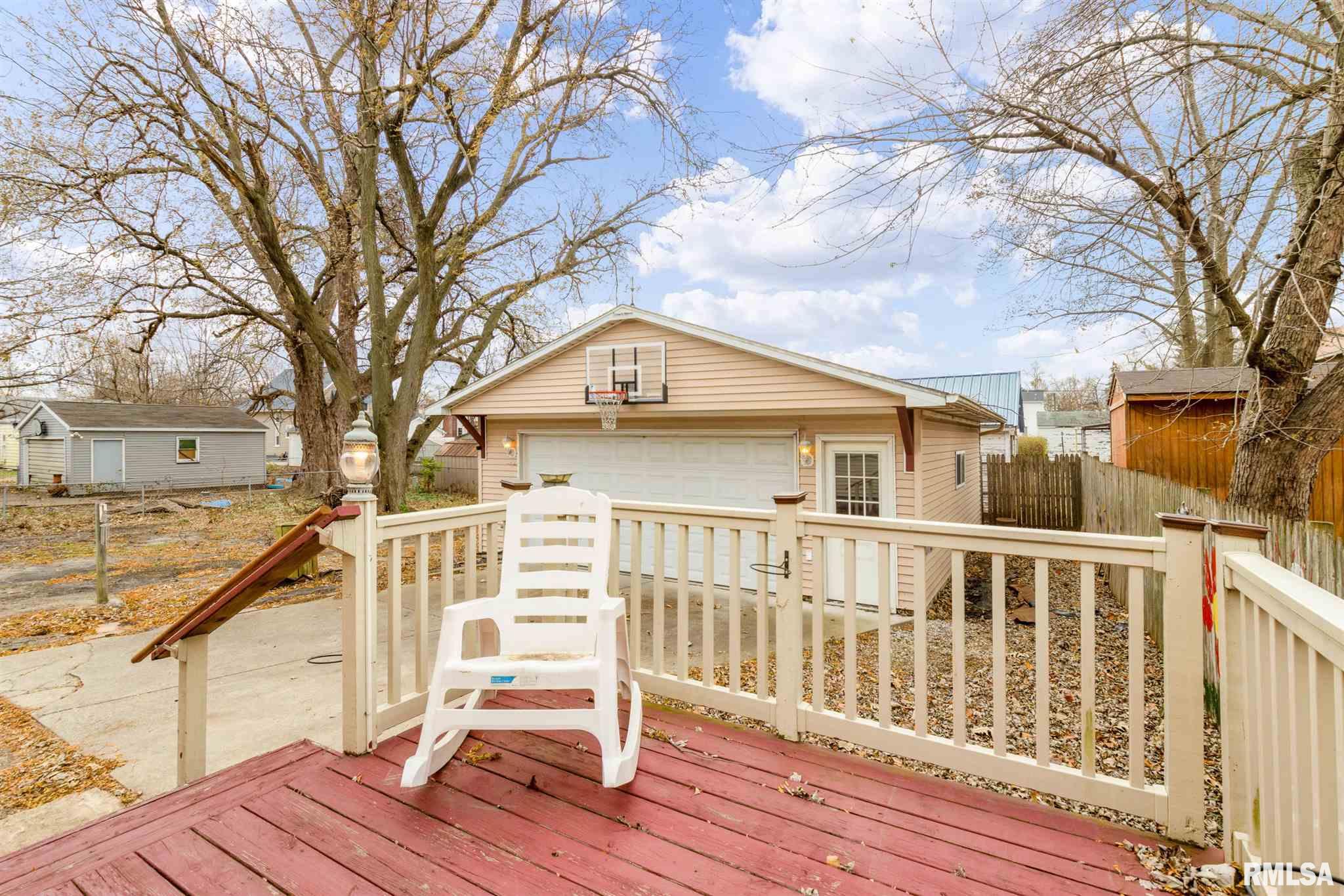 720 East Chestnut Street Canton, IL 61520 - Photo 7 of 36 Gallery Image 7