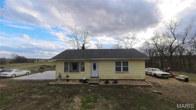 $219,900 | 6304 County Road 1820, Pomona, MO 65789