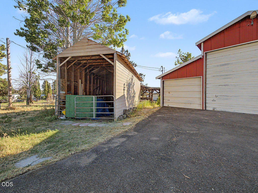 3330 Orindale Road Klamath Falls, OR 97601 - Photo 28 of 46