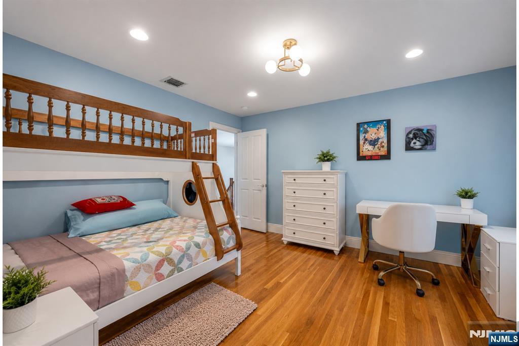 1152 Cumbermeade Road Fort Lee, NJ 07024 - Photo 33 of 42